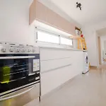 Elegante Y Moderno Departamento Con Terraza