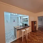 Amplio Tres Ambientes En Belgrano