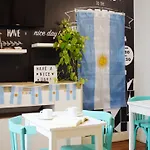 Lopez Hostel & Suites