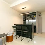 Estudio Moderno Exclusivo Deco Recoleta By Armani Casa
