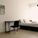 Amplio Monoambiente Con Piscina