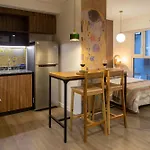 Dahlia Deluxe Studio