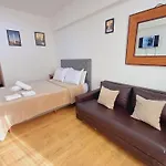 Apart 408