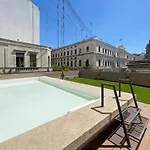Modern Studio With Amenities In The Heart Of The City -U7