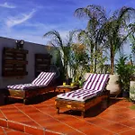 Apart Hotel Shoshana