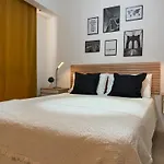 Zafiro Art Two- Modern Studio