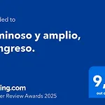 Luminoso Y Amplio, Congreso.