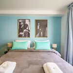 Fliphaus Chic Haus I Lux 2 Bd Terrace And Pool