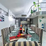 Luxury Mansion In Recoleta - Jacuzzi - Sauna - 40 People
