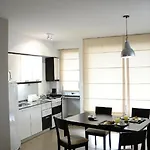 Atenea Apartments & Suites