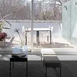 Hollywood 2 Suites
