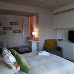 Dpto. Av. Corrientes Al 700-Centro