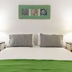 Excelente Departamento En Ayacucho Y Av. Santa Fe. Hermoso !