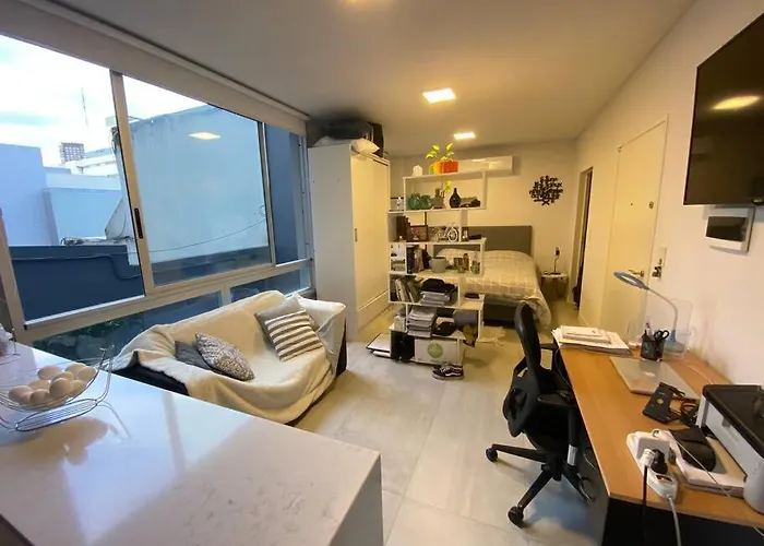 Bright Apartment In Palermo