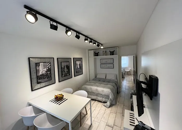 Emerald Apart Microcentro