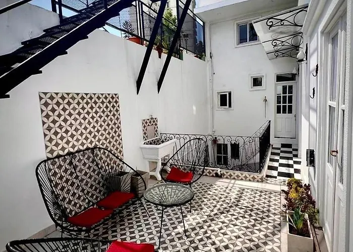 Enchanting Townhouse Loft In Heart Of San Telmo