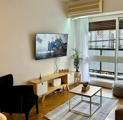 Grand Apartment In Recoleta