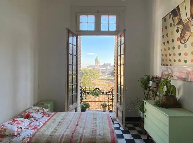 Room With An Amazing Ba View
