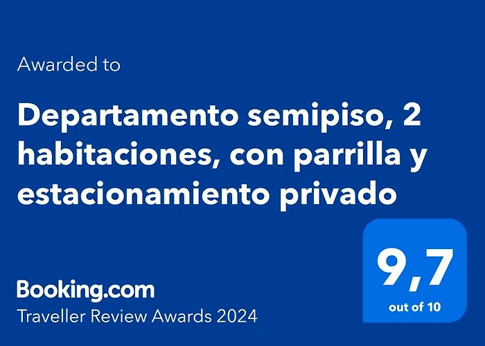 Departamento semipiso, 2 habitaciones, con parrilla y estacionamiento privado
