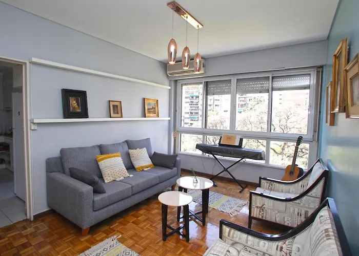 Stylish 3 Bedroom Family Apt In Palermo