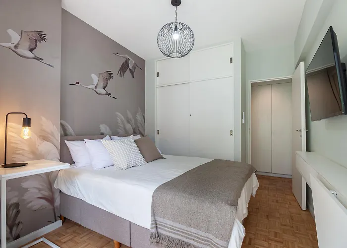 Prime Apartment In Palermo Best Location W/Balcony. Work-Stay Speed Internet Washer/Dryer Unit