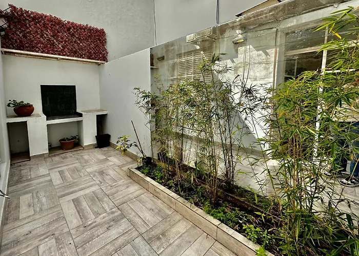 Depto En Recoleta Con Patio Privado