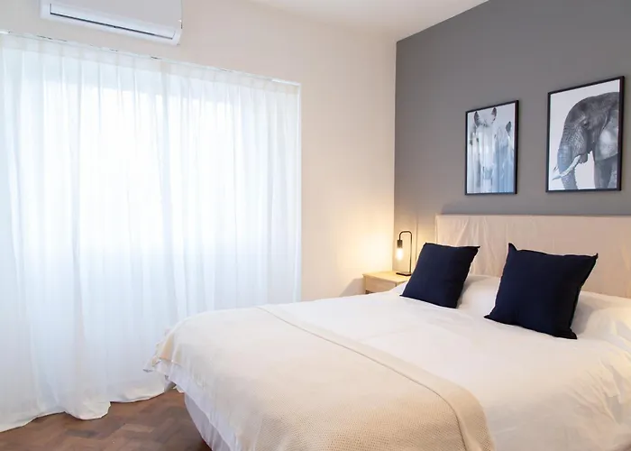 Tilo Stylish Apartment