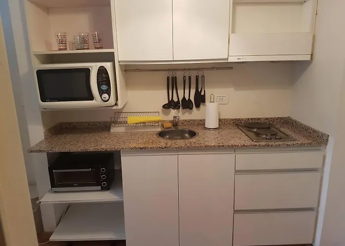 Cerca Del Obelisco Con Pileta En Balvanera