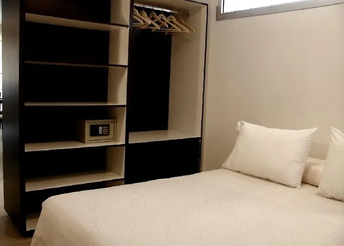 Atenea Apartments & Suites