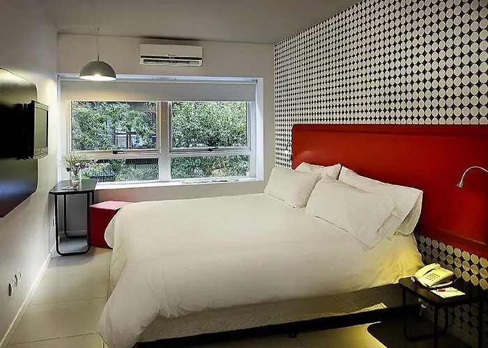 Pop Hotel
