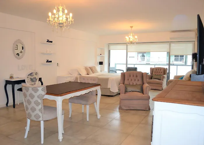 Comfortable & Elegant Apartment