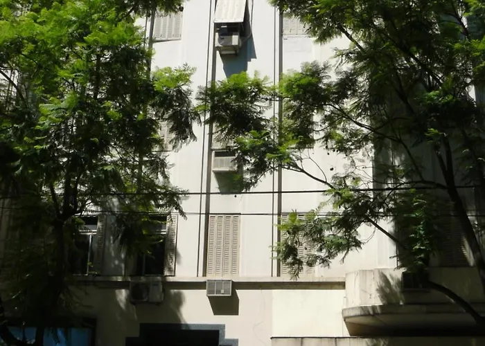 Room In Apartment Av Callao 531