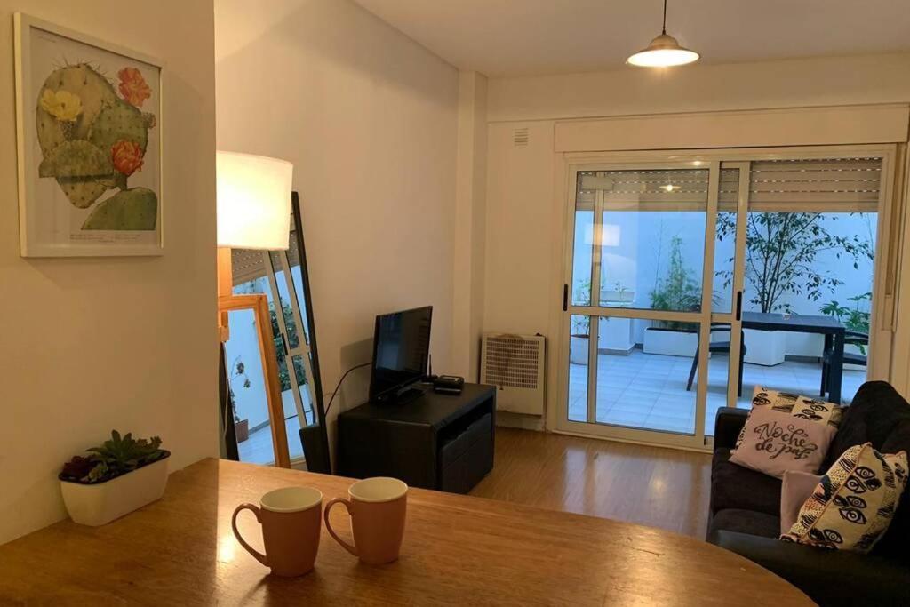 Amazing With Private Patio Buenos Aires