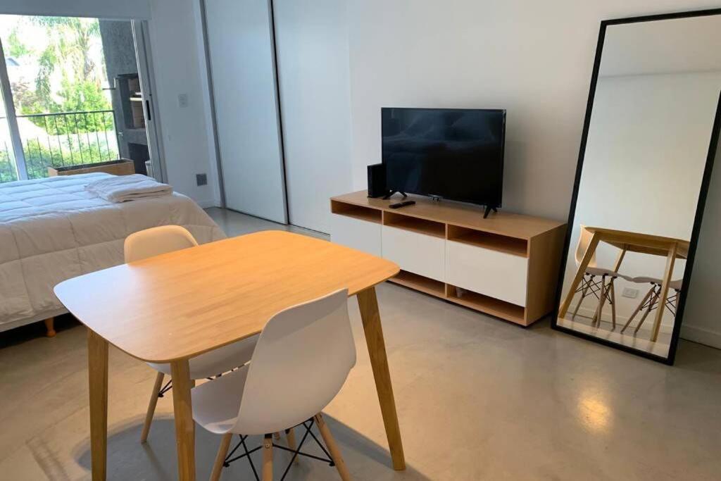 Apartment Amazing With Amenities *