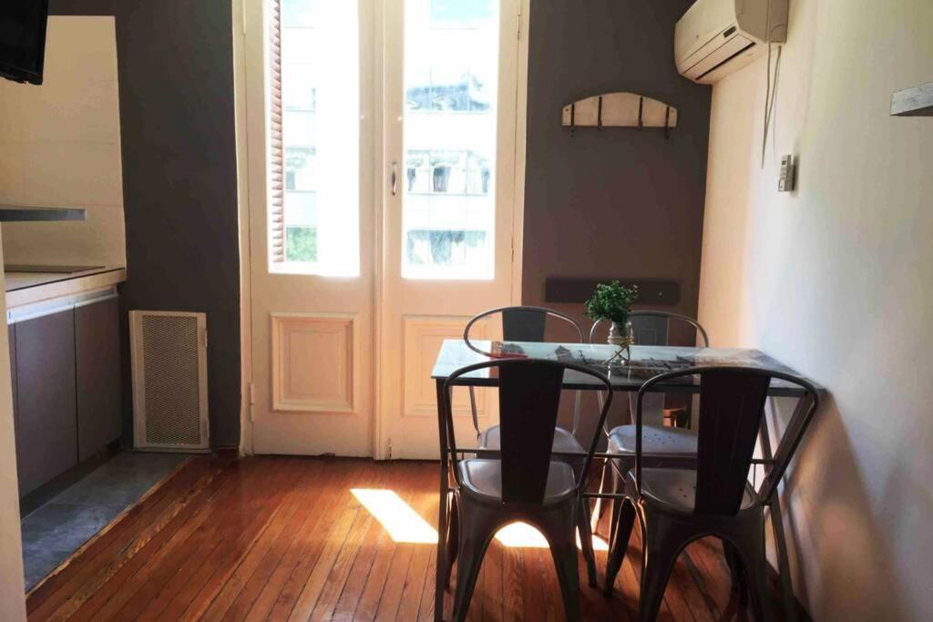 Duplex En Centro Historico Y Turistico Sobre Av. De Mayo * Buenos Aires