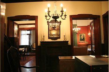 Hotel Matienzo Haus 3*