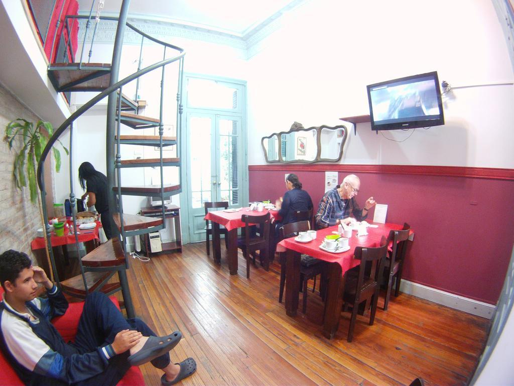 Estacion Hostel *