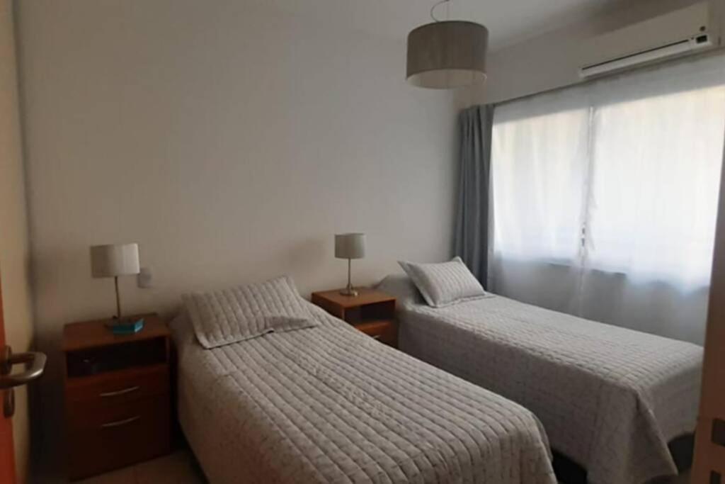 Moderno Departamento De Dos Ambientes Con Balcon En Almagro Apartamento