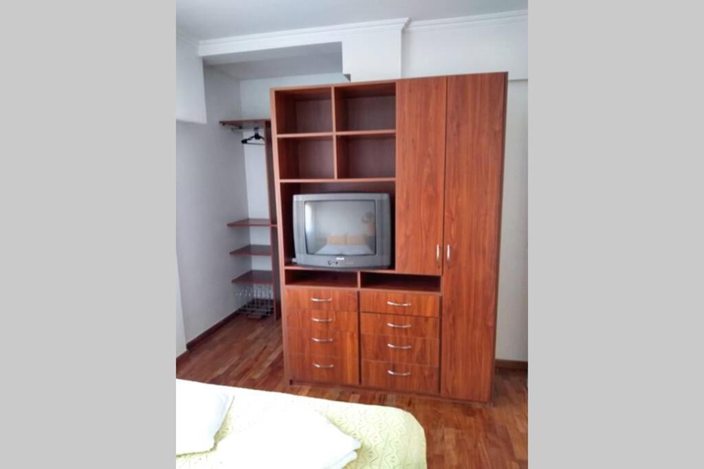 Apartment Tango For 2 *
