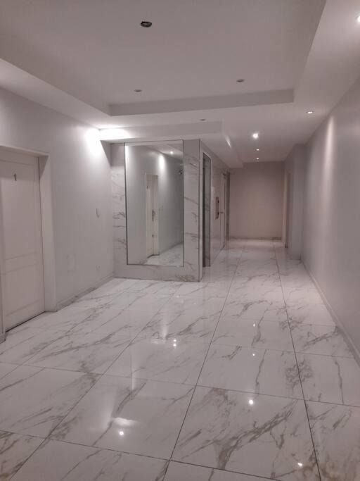 Amplio Monoambiente En Edificio Moderno Buenos Aires