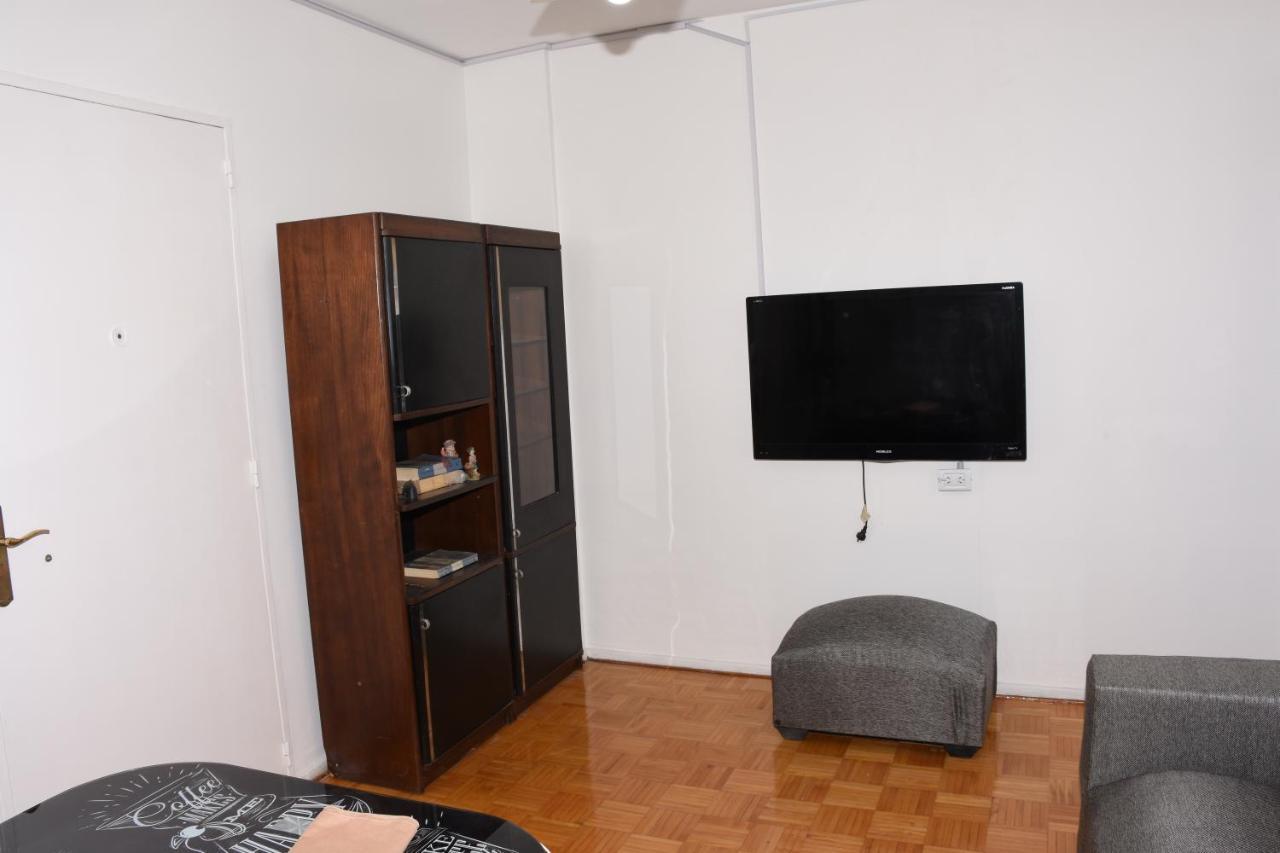 A&b Temporarios Boedo Apartment *