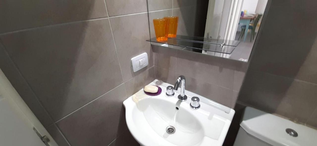 Apartamento Departamento Moderno, Alegre Y Soleado En El Corazon De Almagro Dos Ambientes