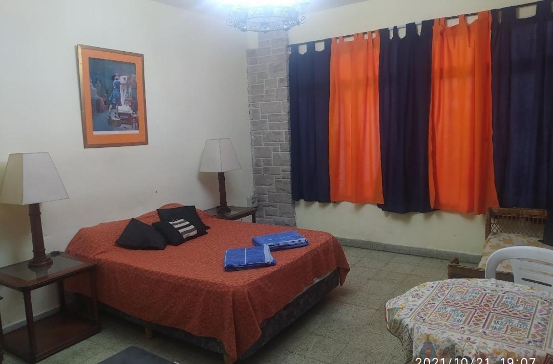 Olivos, Posada Y Habitaciones Apartment Buenos Aires