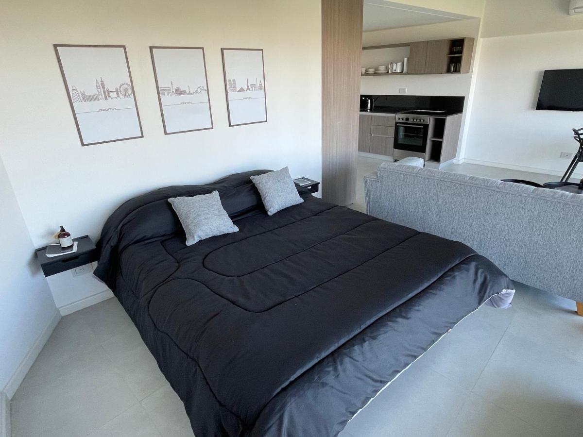 Fantastic In Downtown 2 Pax Apartment *