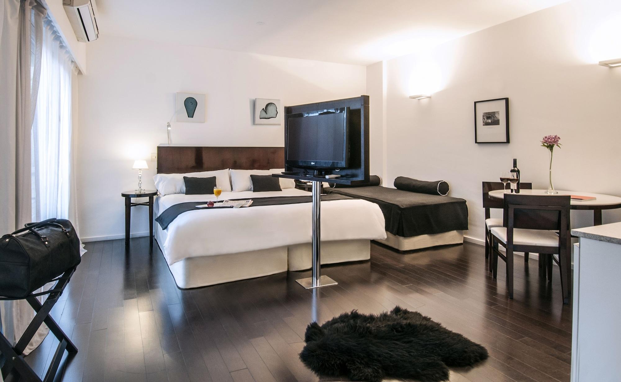 Awwa & Hotel