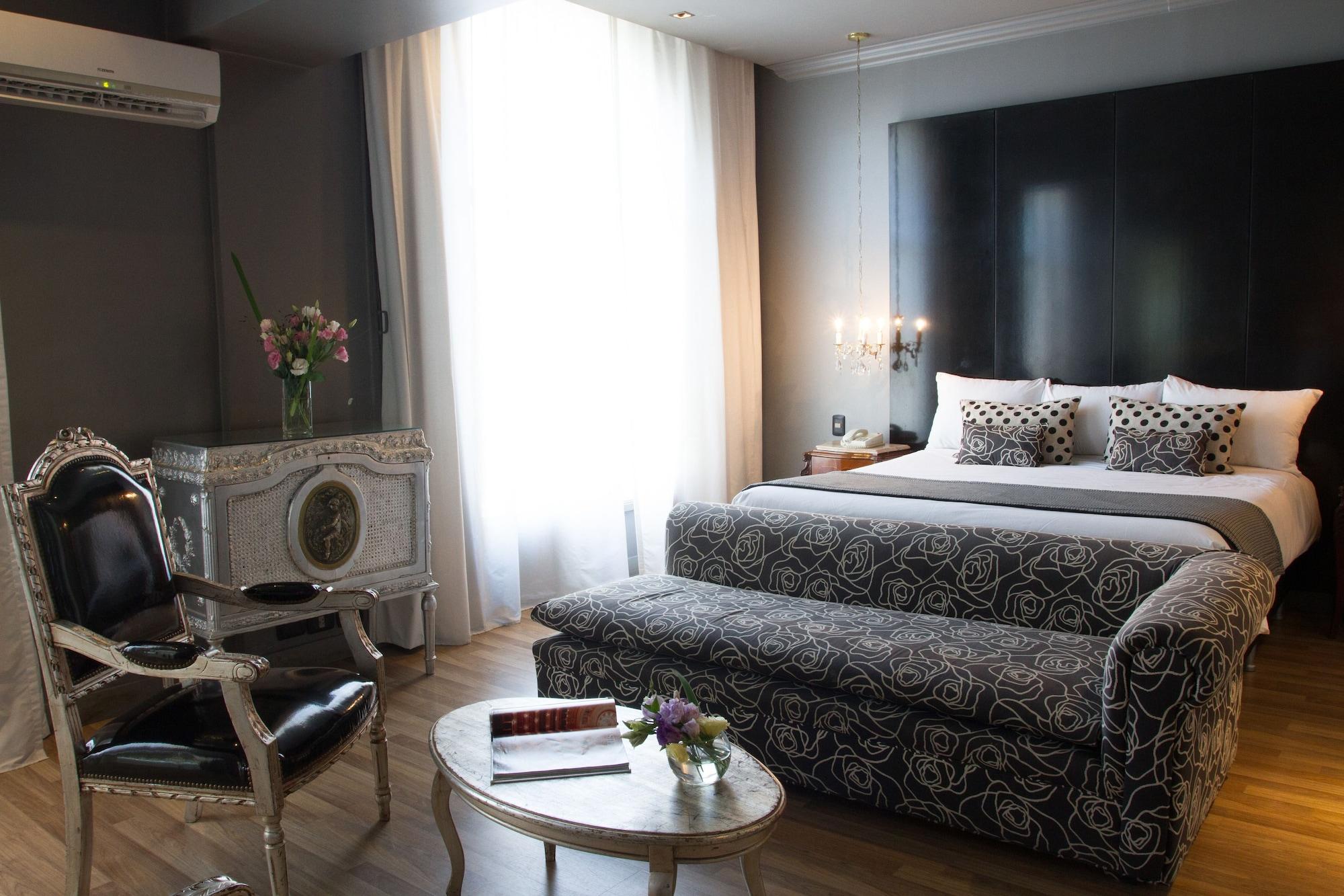 Unique Executive Hotel 4*