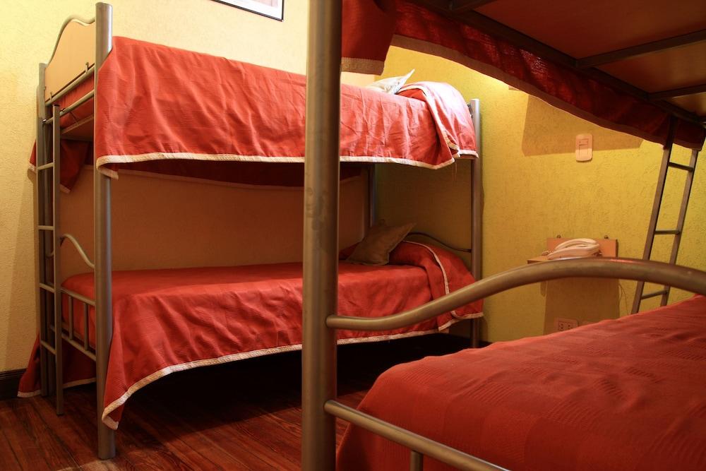 Hostel Portal Del Sur