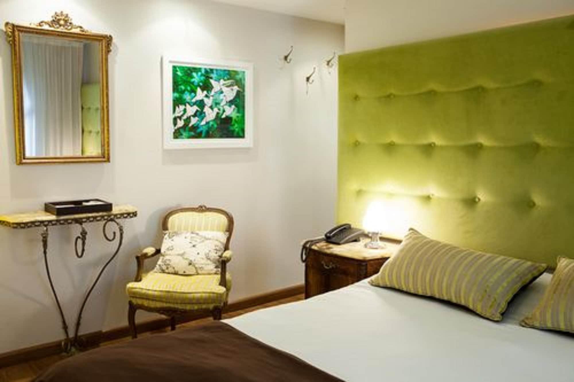 Hotel Rendez Vous 4*