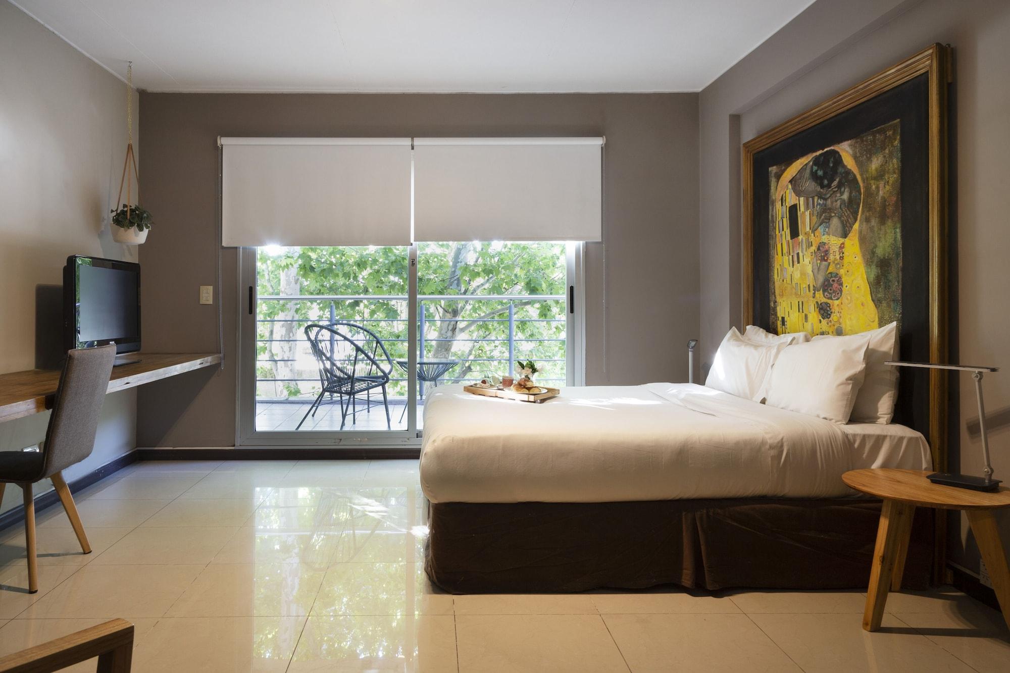 Feel Hotel
