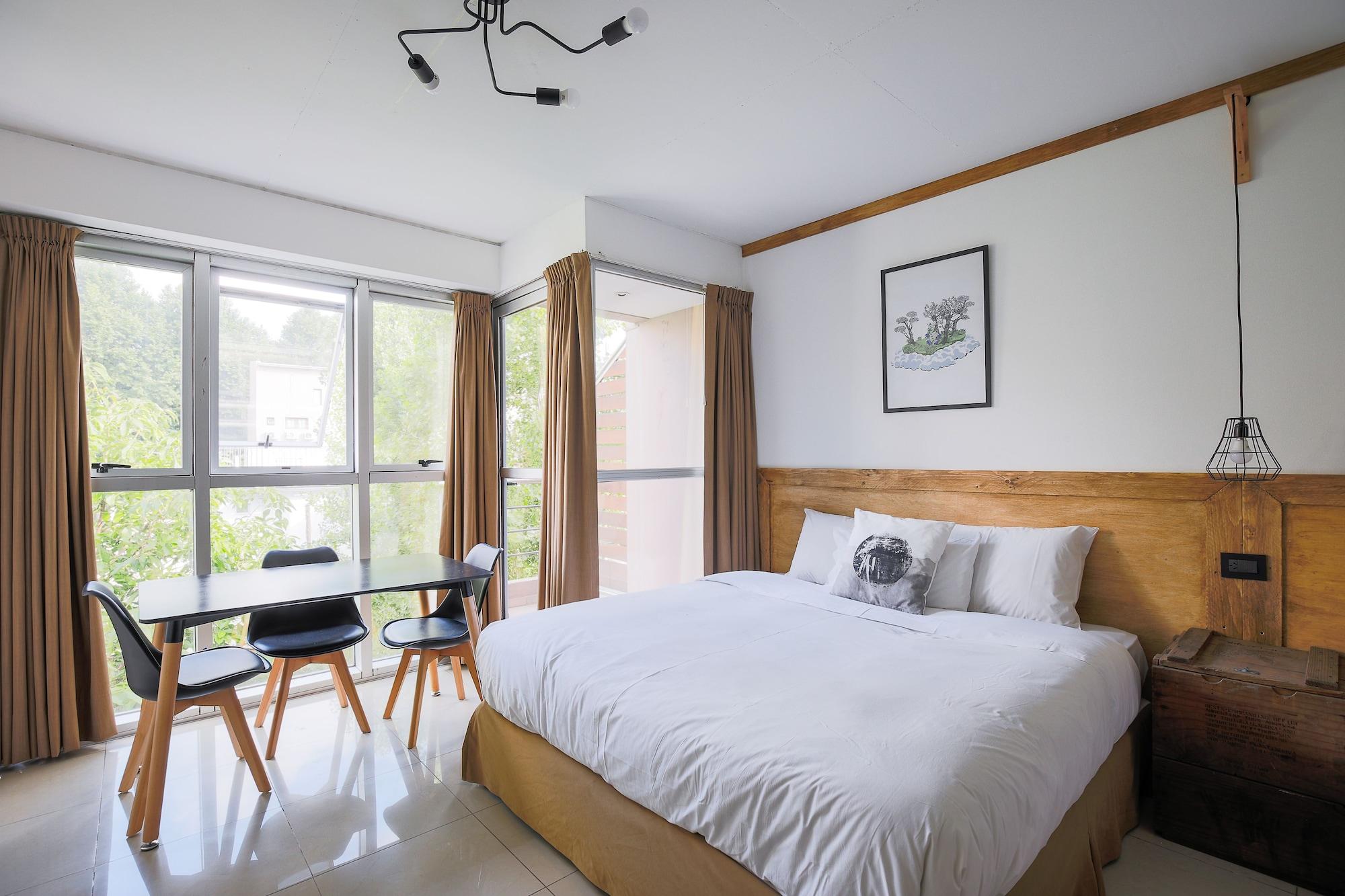 Hotel Feel 3*